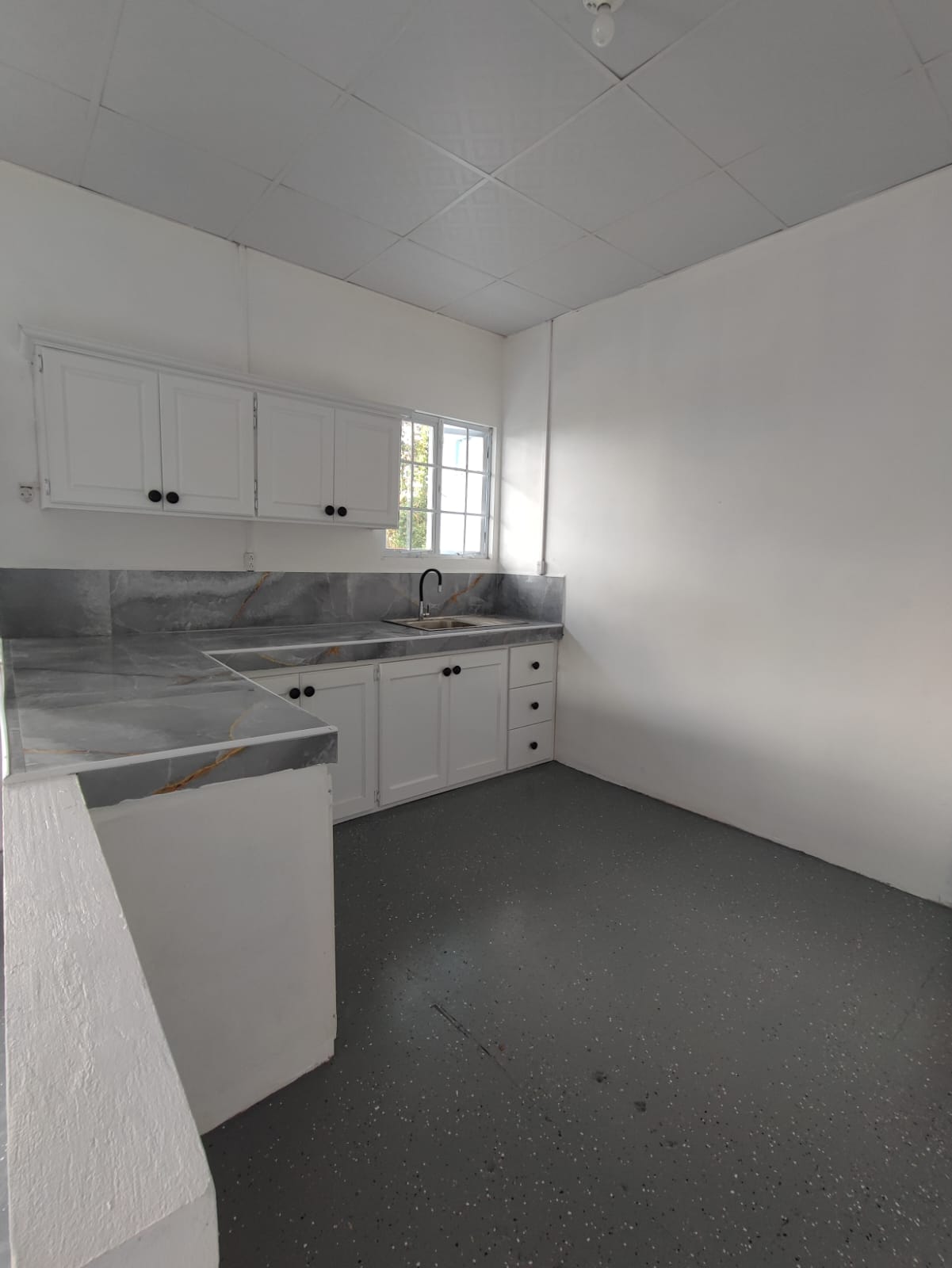 01 Comfortable 1-Bedroom Apartment for Rent – Quarry Street, San Juan