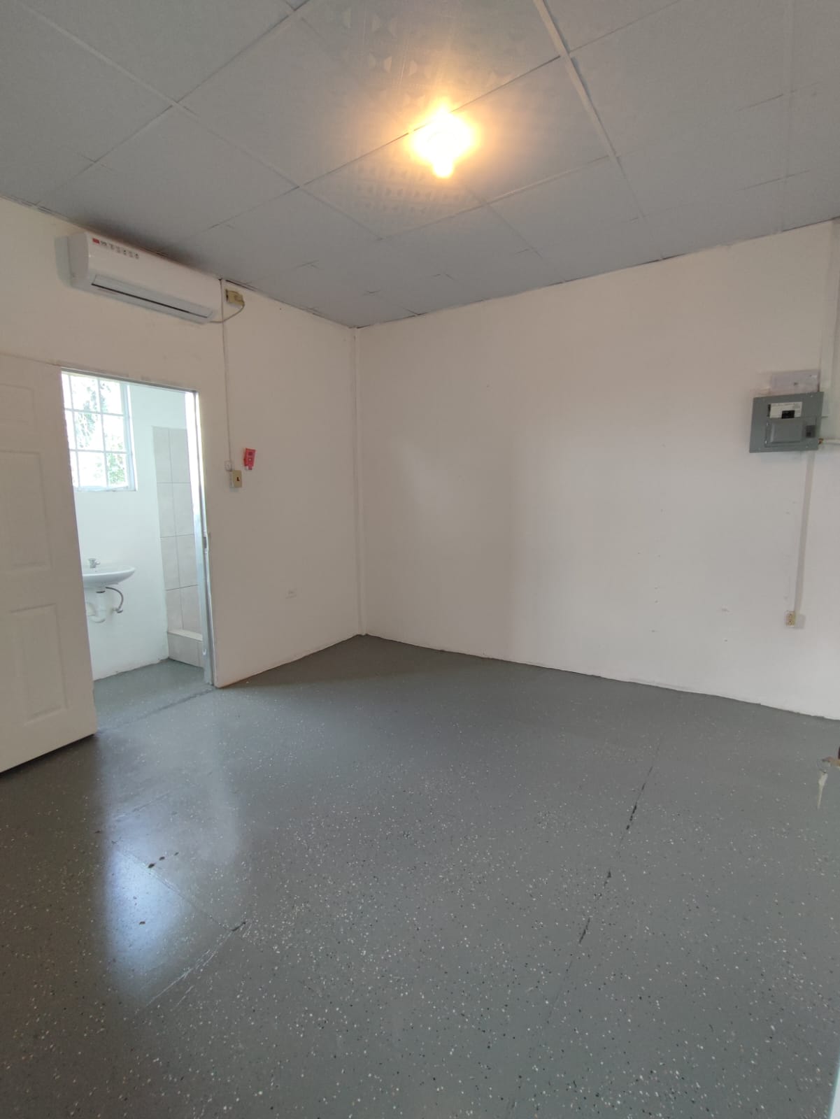 03 Comfortable 1-Bedroom Apartment for Rent – Quarry Street, San Juan
