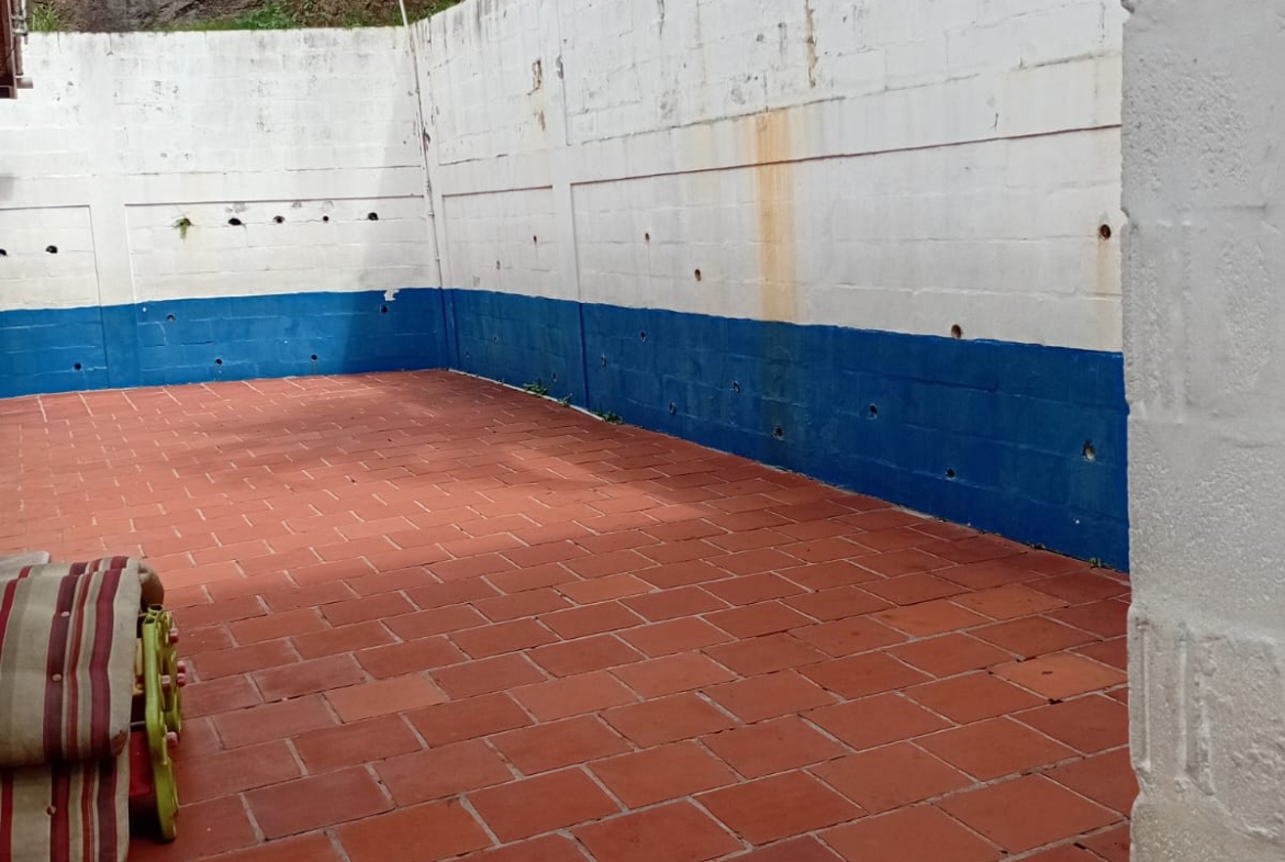 Spacious 3-Bedroom Home with Studio for Sale – St. James