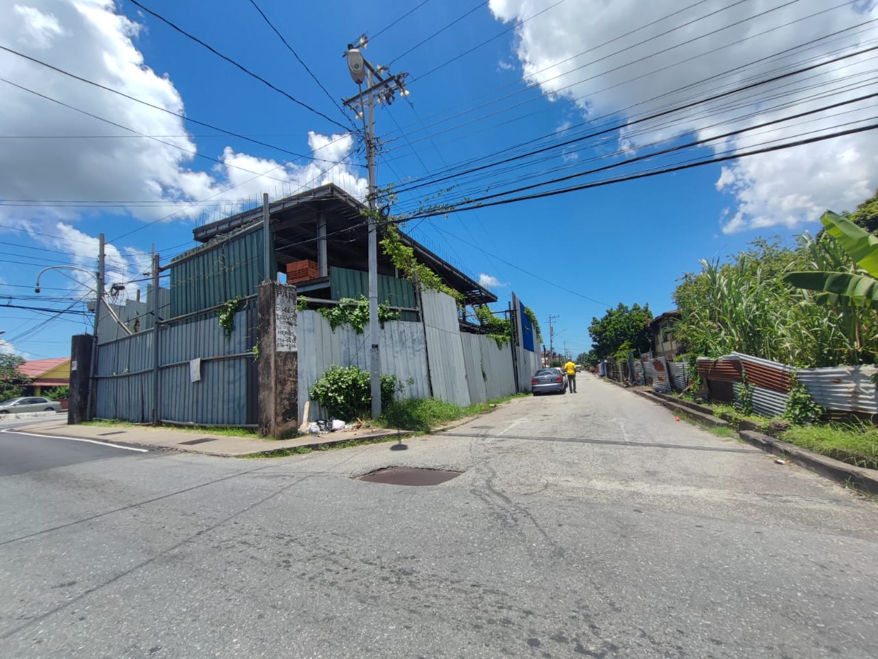 2 PRICE REDUCED β Prime Investment Opportunity in Barataria!