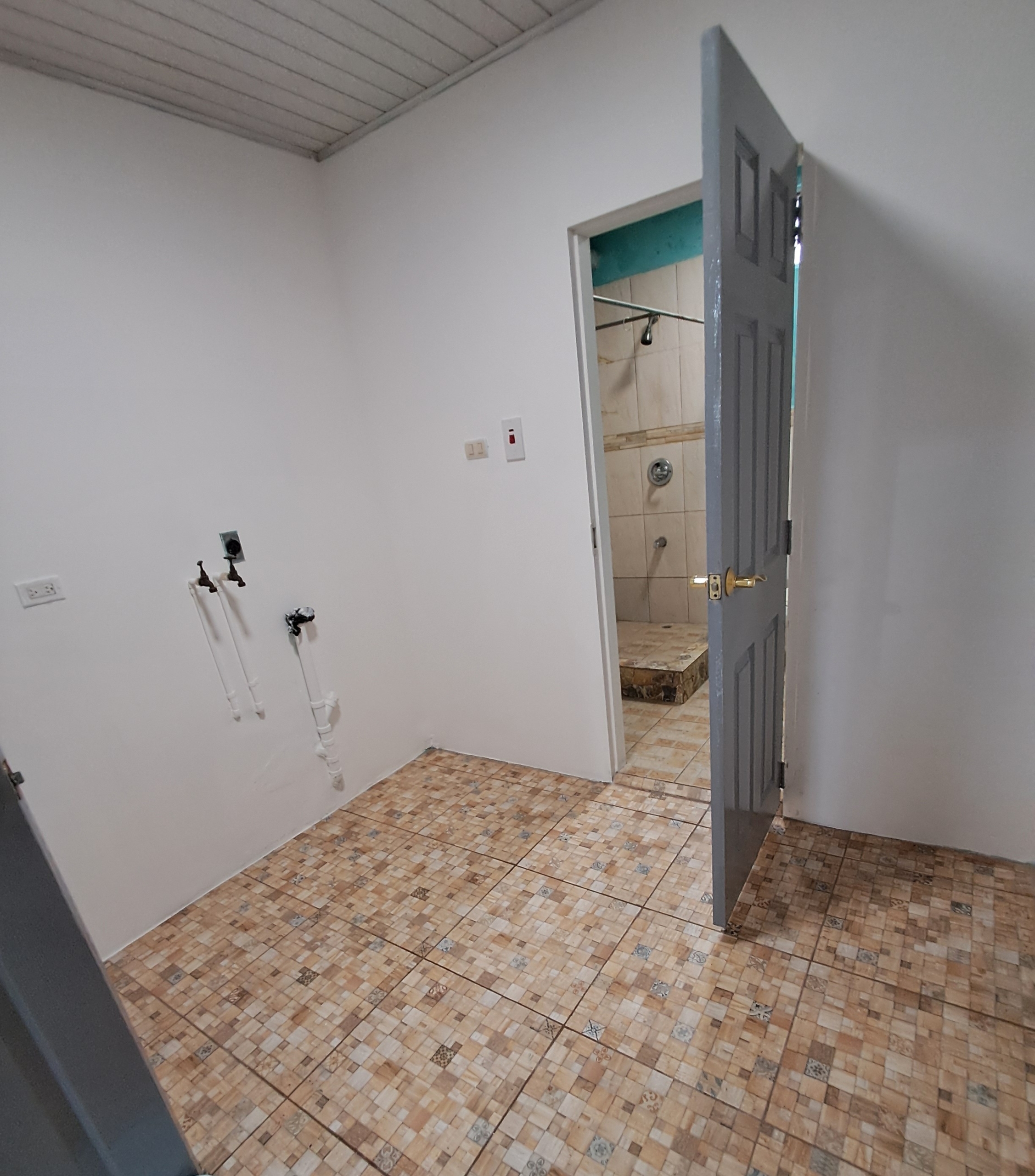 Family Appropriate 2 Bedroom Apartment