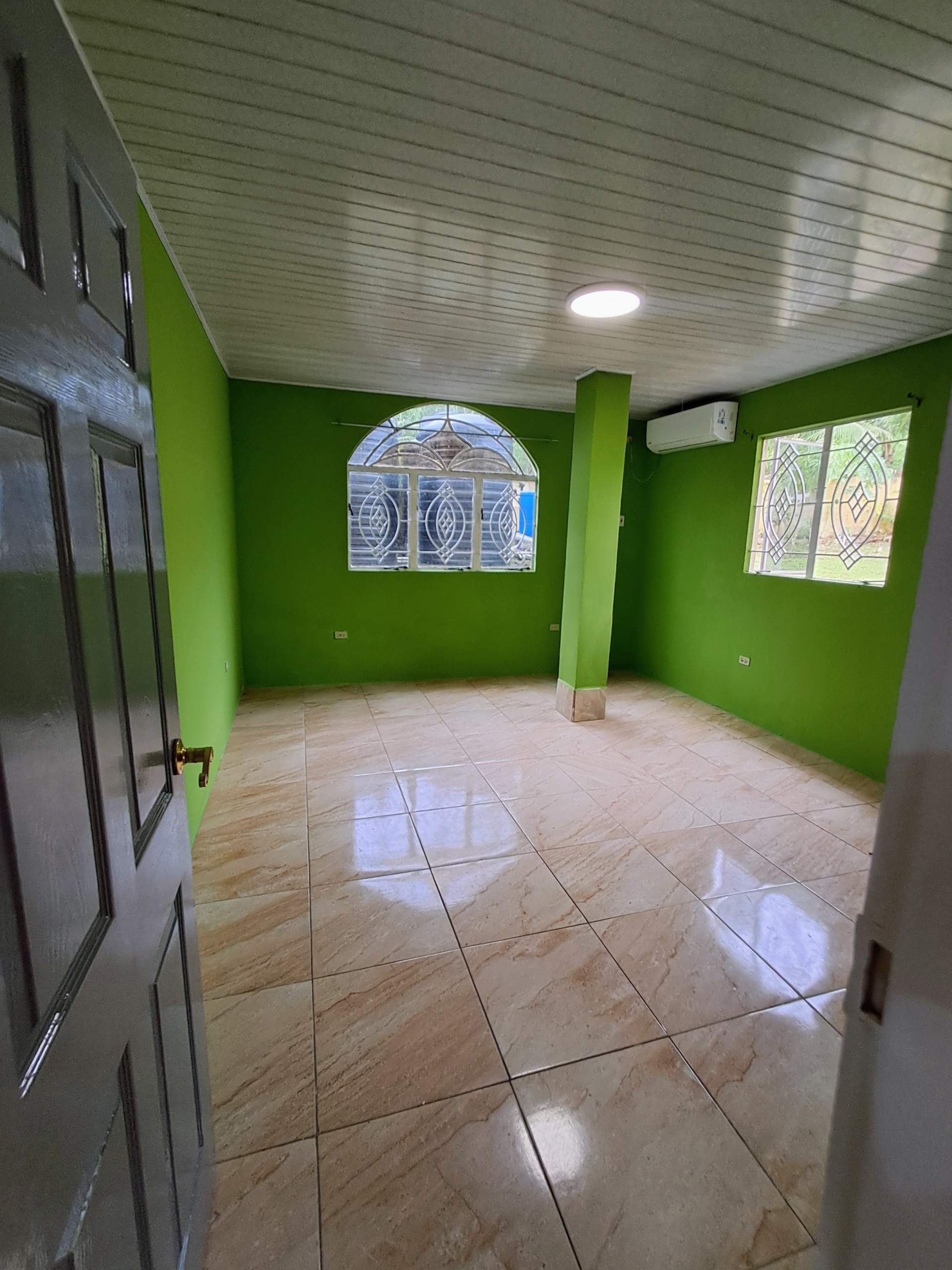 Family Appropriate 2 Bedroom Apartment