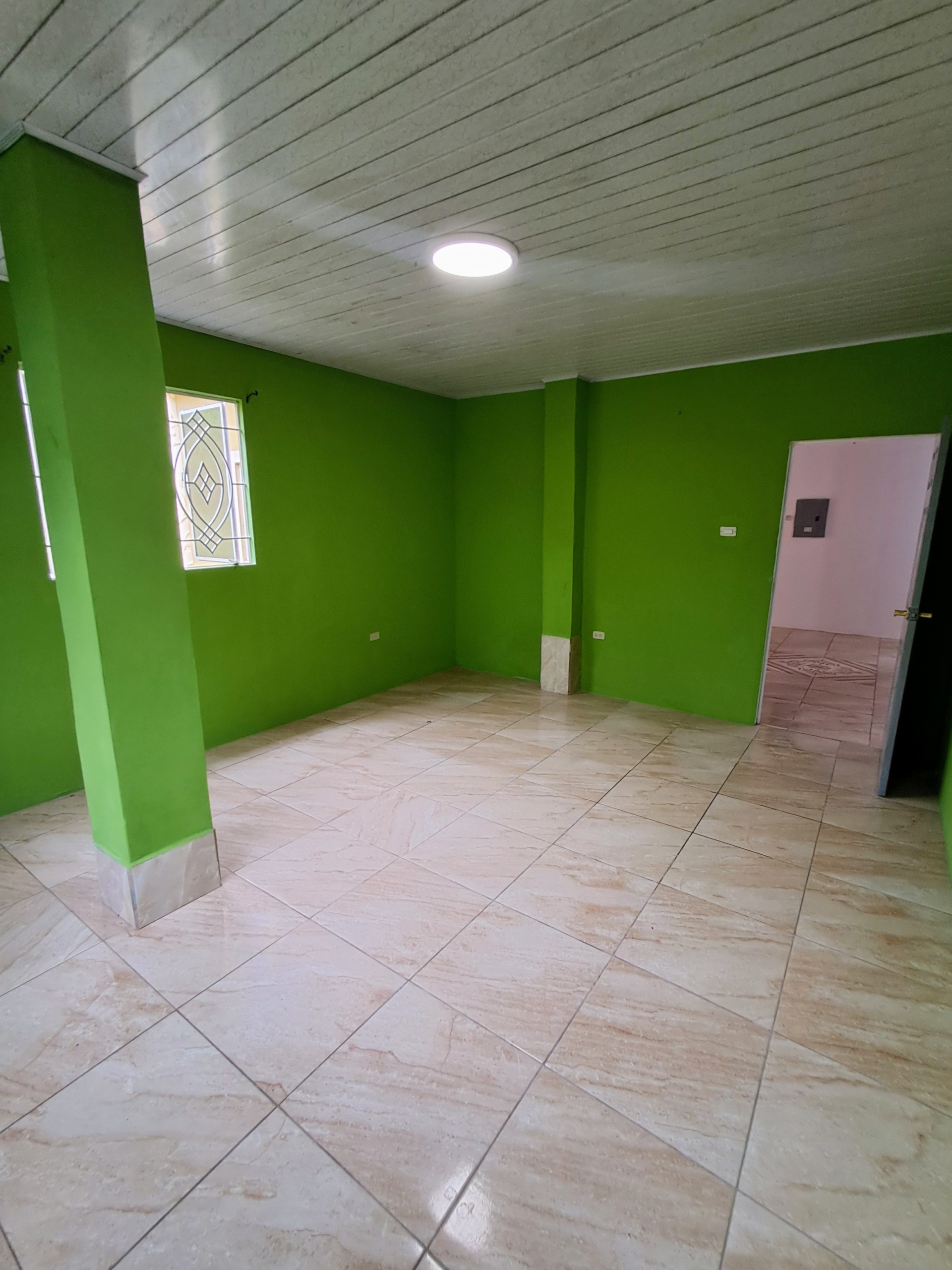 Family Appropriate 2 Bedroom Apartment