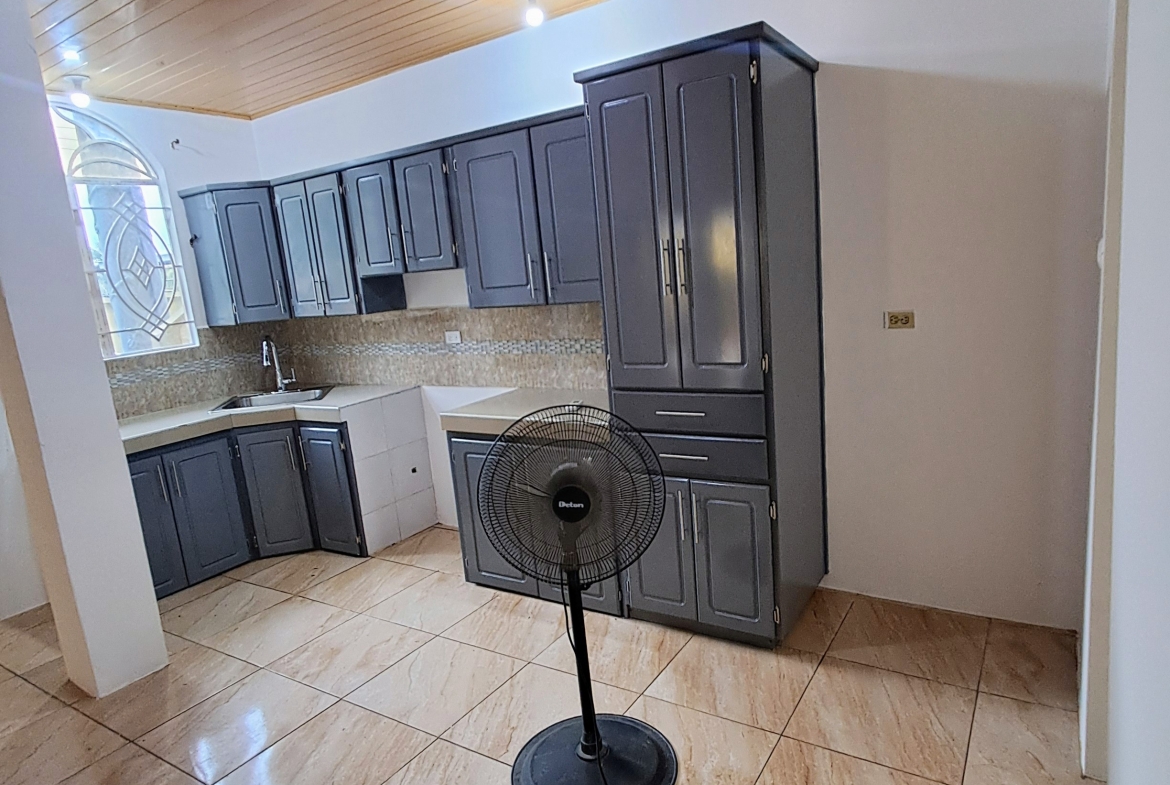 Family Appropriate 2 Bedroom Apartment