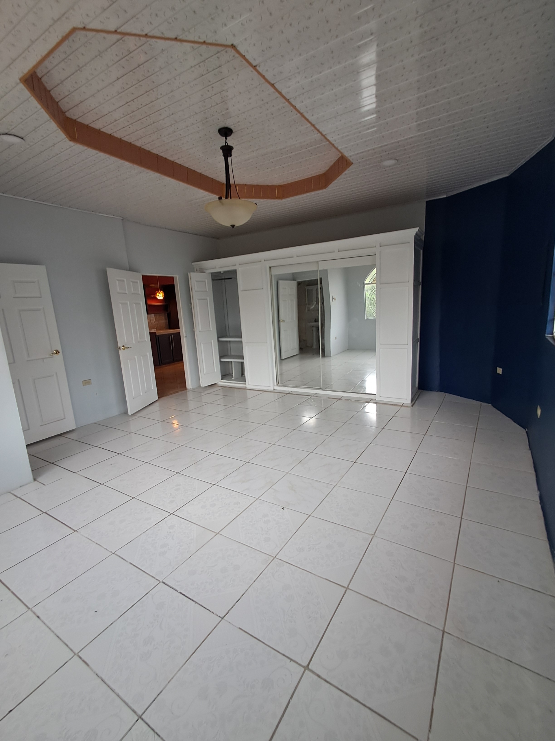 20260711_121226~2 Beautifully Maintained 2 Bedroom Apartment