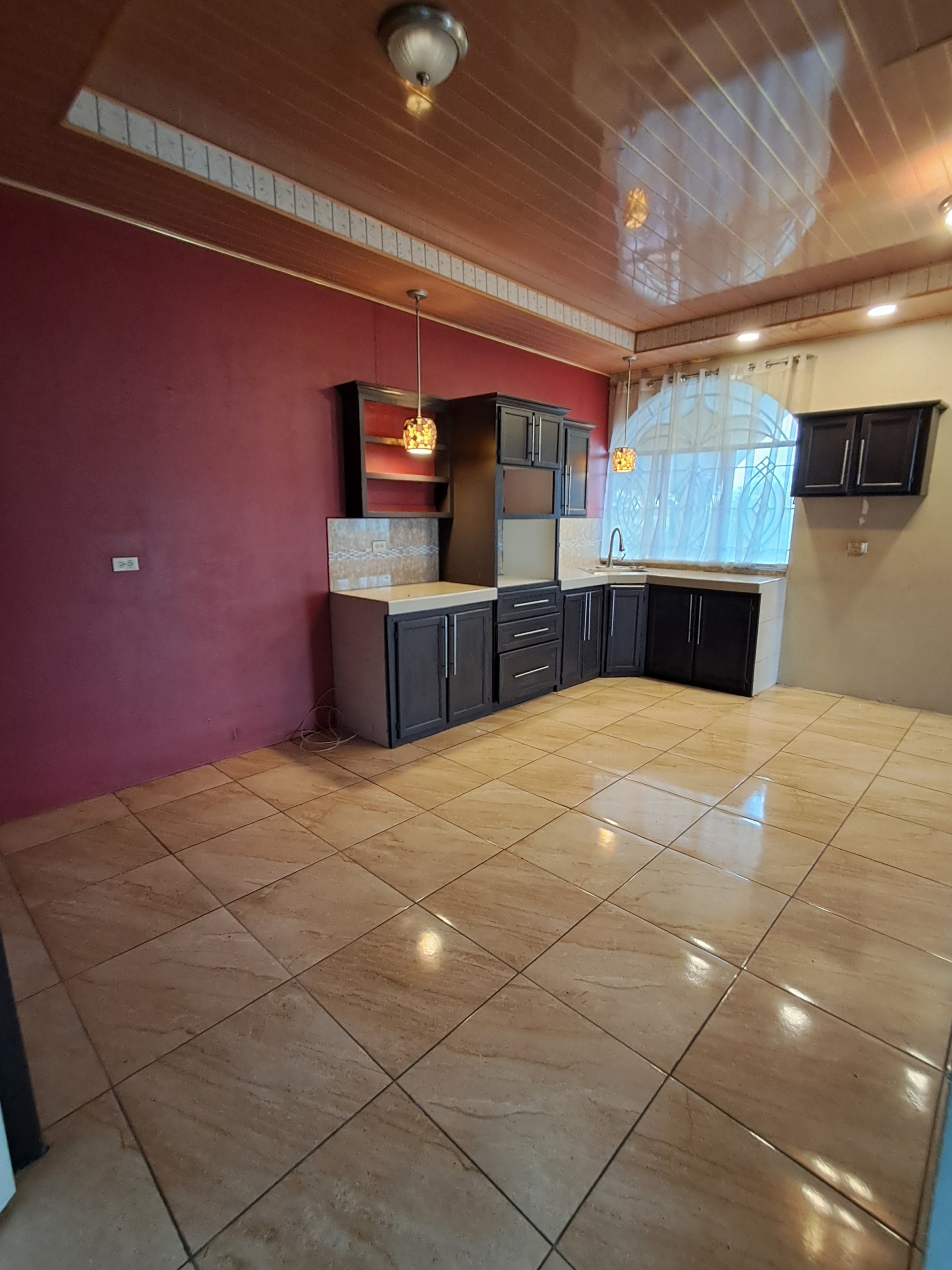 20260711_121353~5 Beautifully Maintained 2 Bedroom Apartment