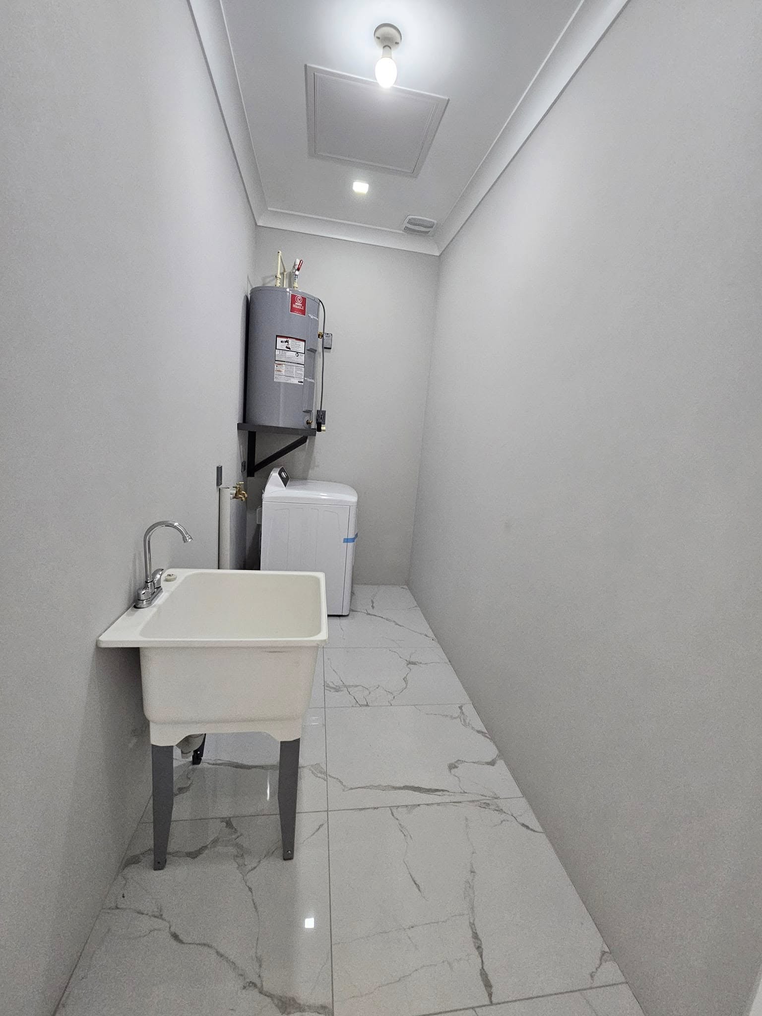 Luxury Semi-Furnished Homes for Sale – Calcutta, Freeport