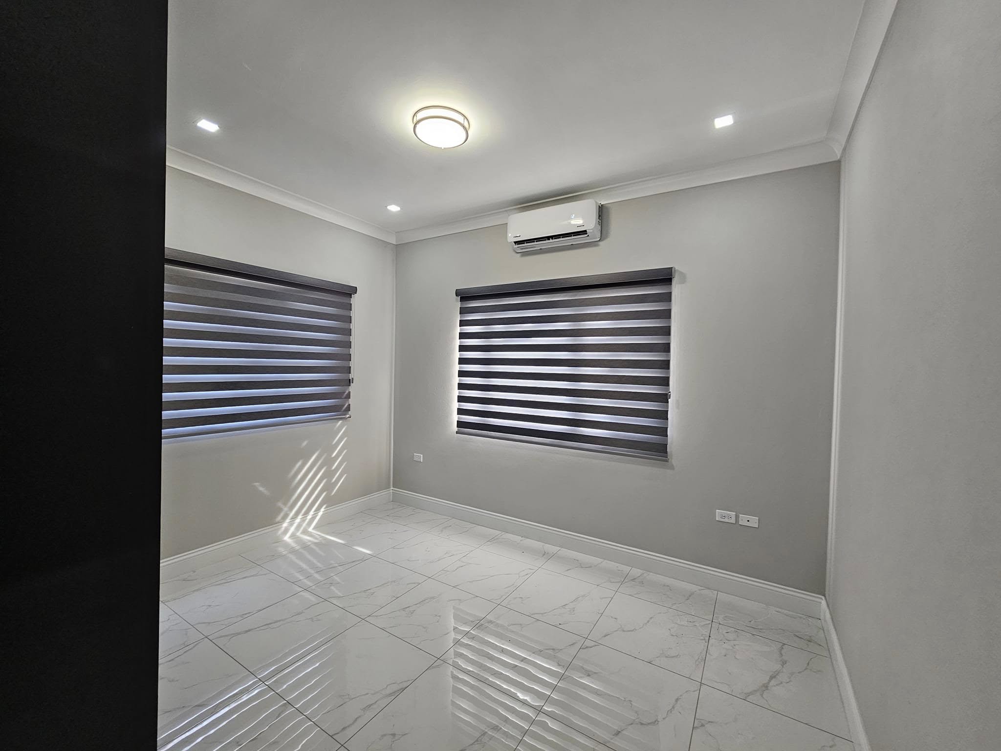 Luxury Semi-Furnished Homes for Sale – Calcutta, Freeport