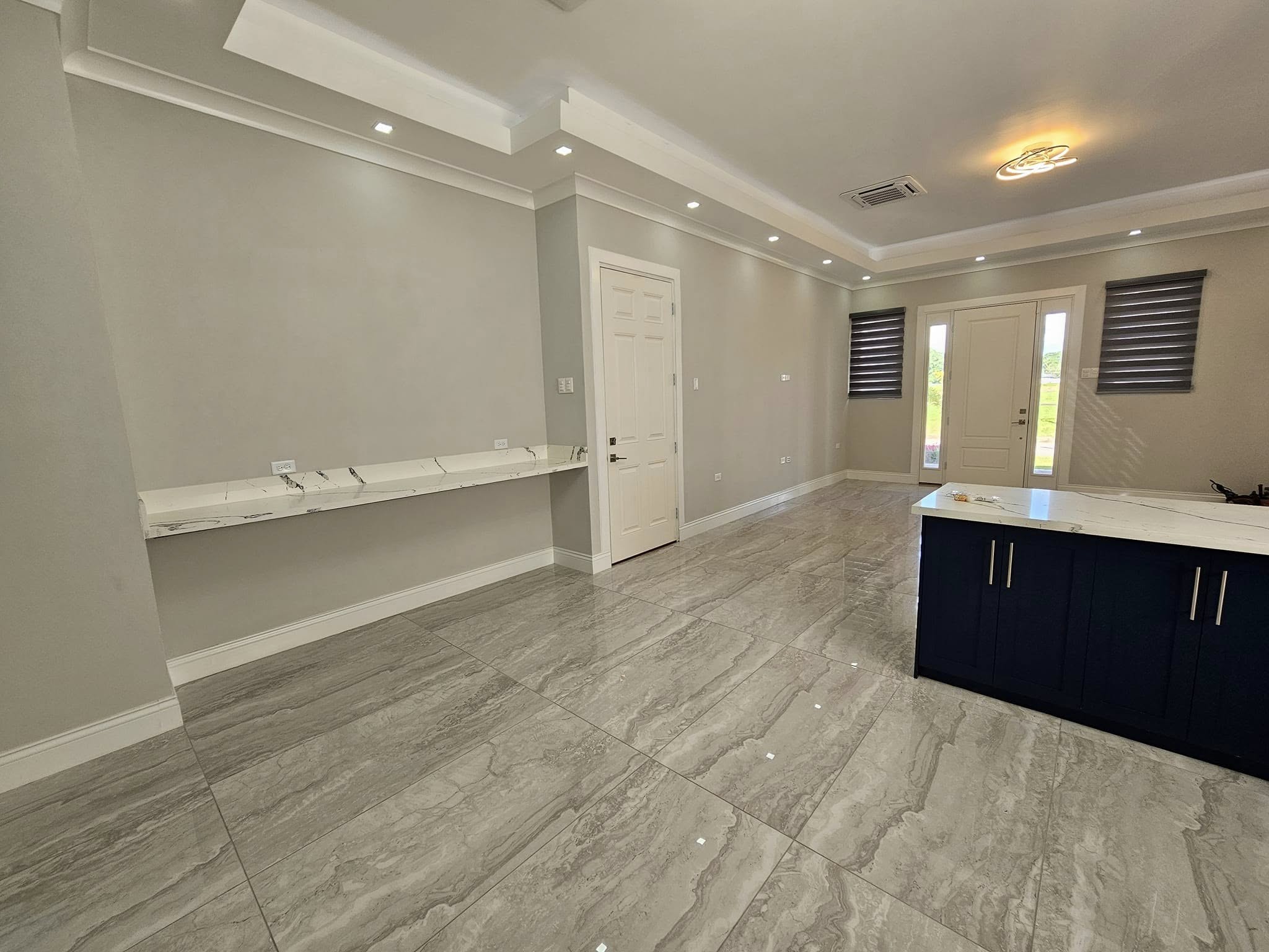 Luxury Semi-Furnished Homes for Sale – Calcutta, Freeport