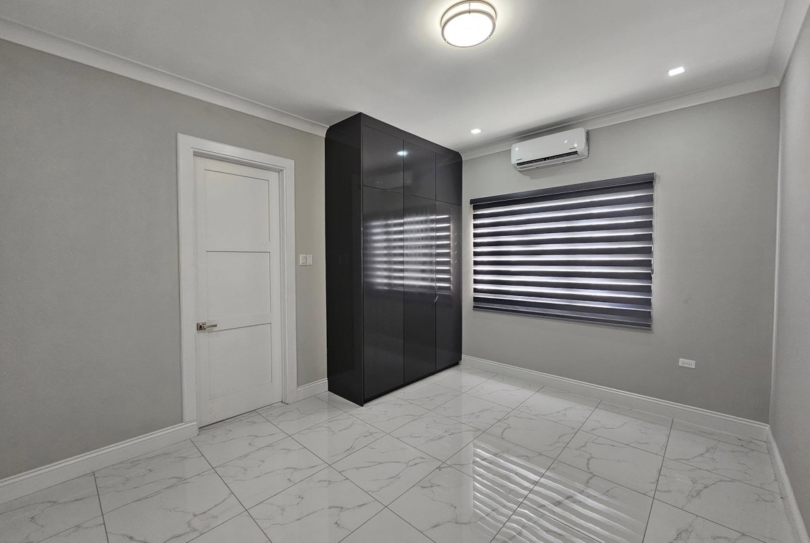 Luxury Semi-Furnished Homes for Sale – Calcutta, Freeport