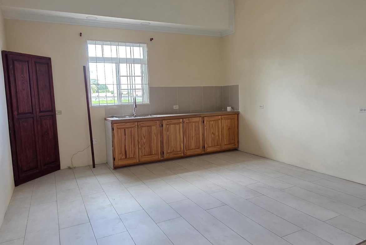 Spacious 2-Bedroom Apartment for Rent – Aranguez