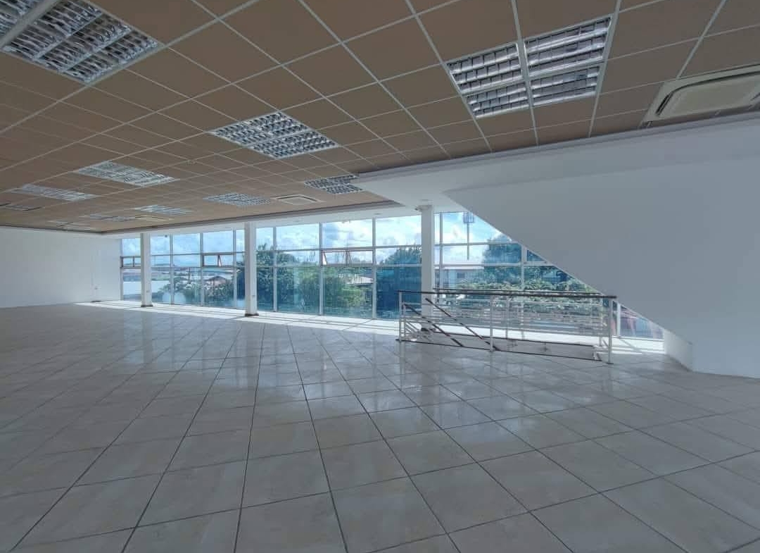 Prime Commercial Building for Sale – El Socorro Main Road