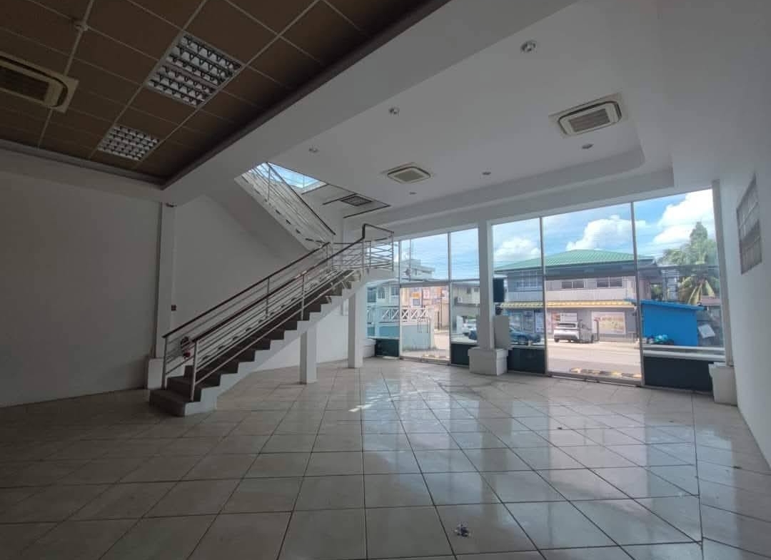 Prime Commercial Building for Sale – El Socorro Main Road