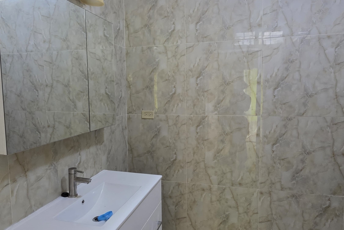 Spacious 2-Bedroom Apartment for Rent – Aranguez