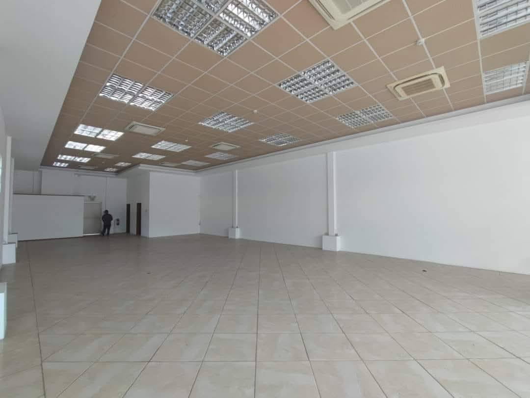 7 Prime Commercial Building for Sale – El Socorro Main Road