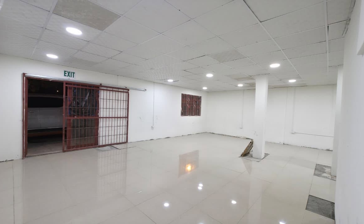 Two-Story Commercial Building for Rent – Prime Eastern Main Road, D’Abadie