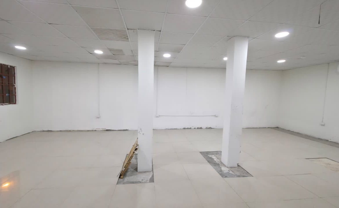Two-Story Commercial Building for Rent – Prime Eastern Main Road, D’Abadie