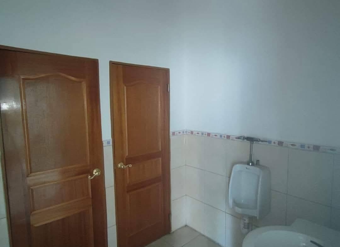 Prime Commercial Building for Sale – El Socorro Main Road