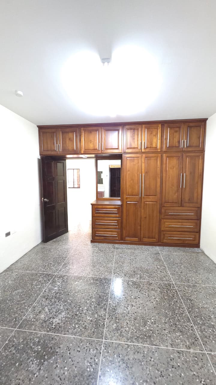 8 Spacious 4-Bedroom House for Rent – Sinanan Gardens, Santa Cruz