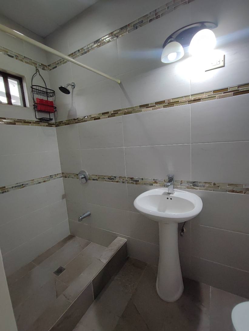 9 Spacious 2-Bedroom Apartment for Rent – Valencia Main Road
