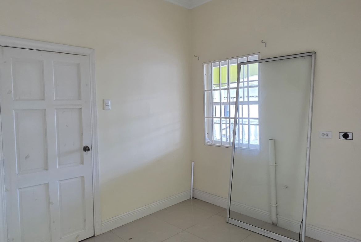 Spacious 2-Bedroom Apartment for Rent – Aranguez