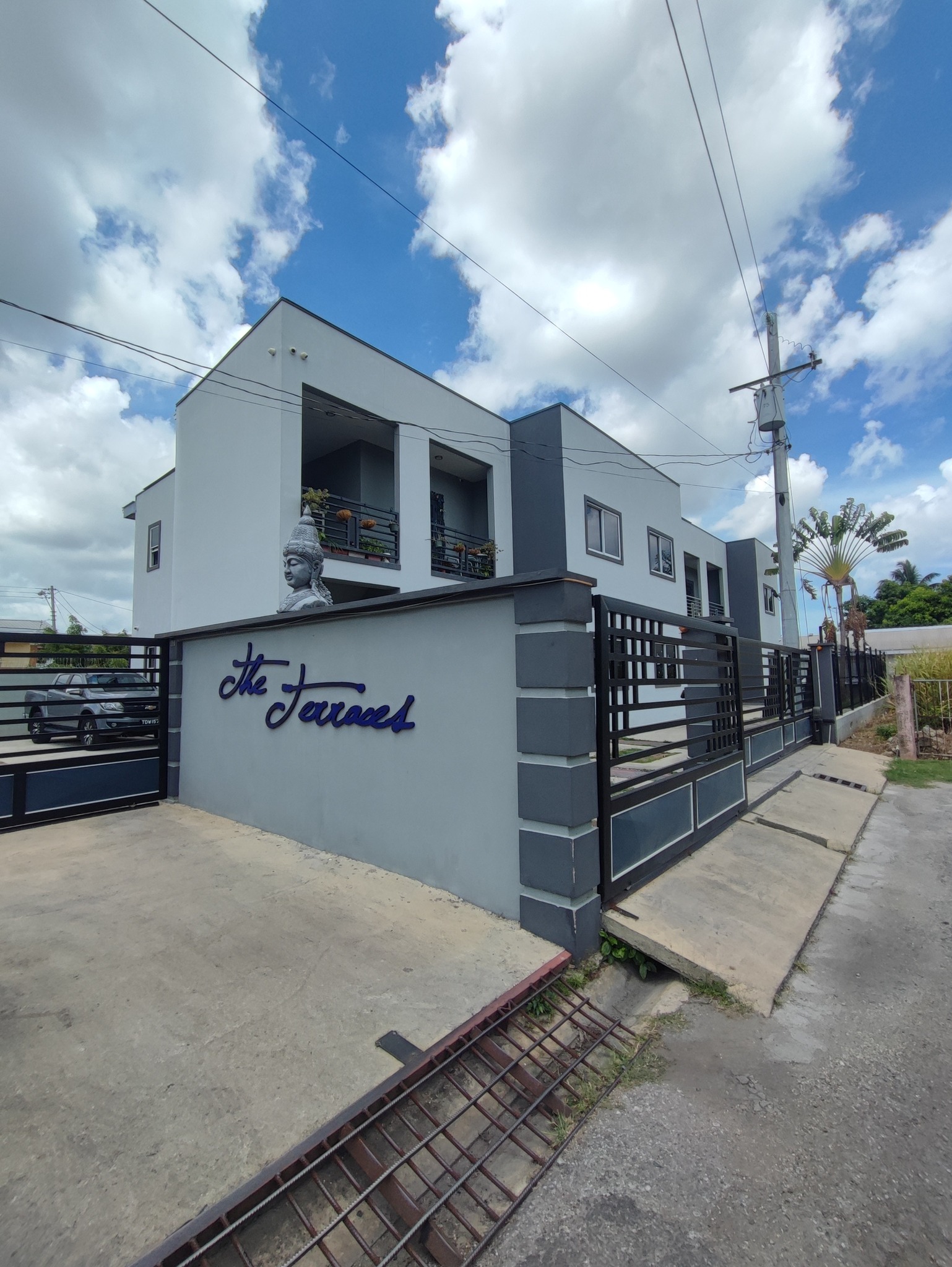 Modern 2-Bedroom Apartment for Rent – El Socorro