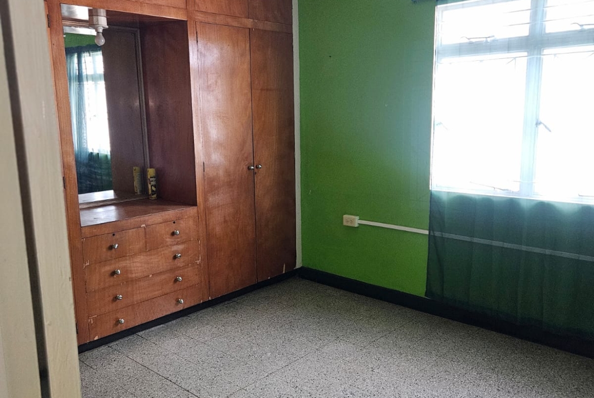 Income Earning Property – Prime Location