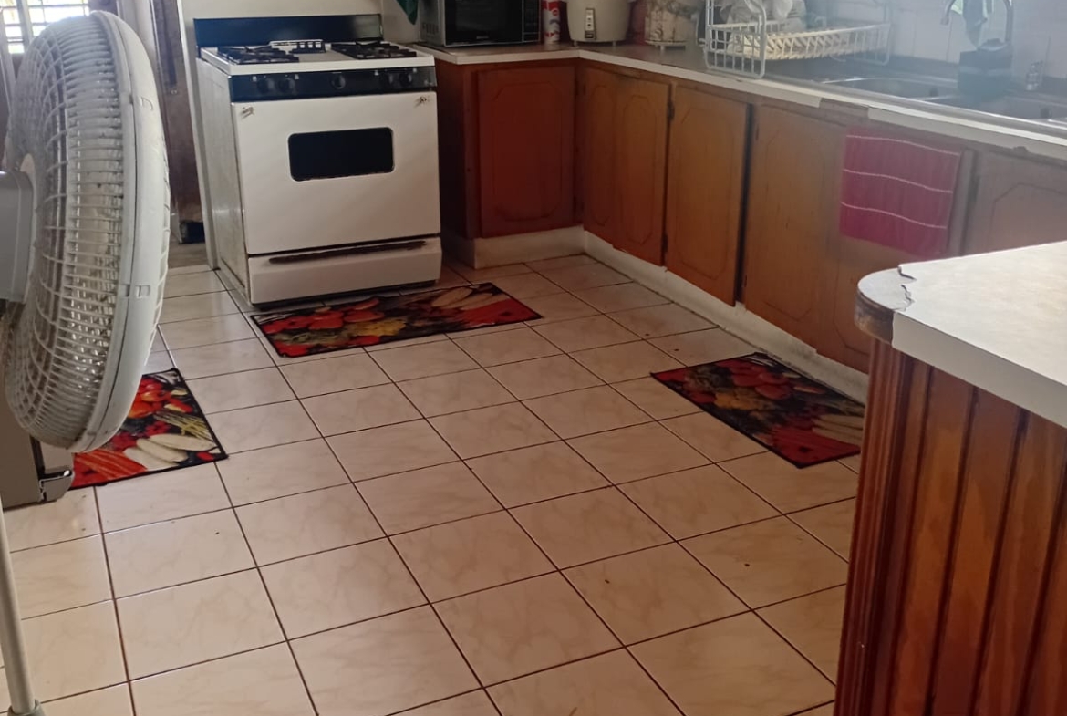 Spacious 3 Bedroom Dwelling Home – Prime Location – Freehold