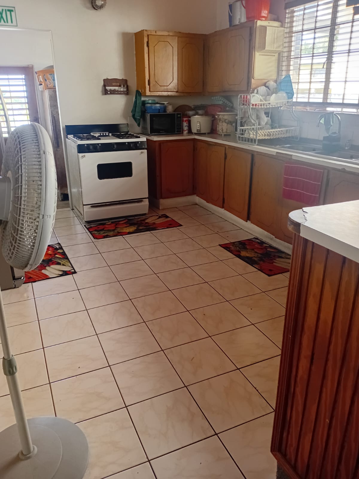 Spacious 3 Bedroom Dwelling Home – Prime Location – Freehold