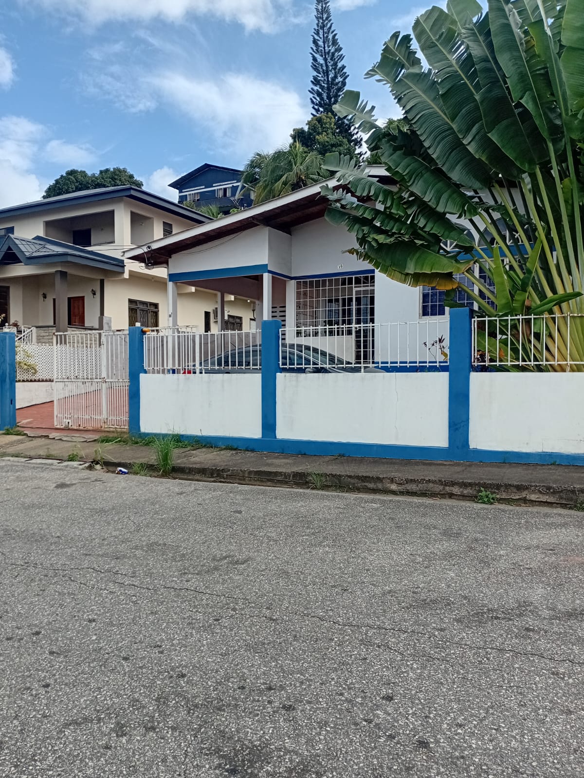 Spacious 3 Bedroom Dwelling Home – Prime Location – Freehold
