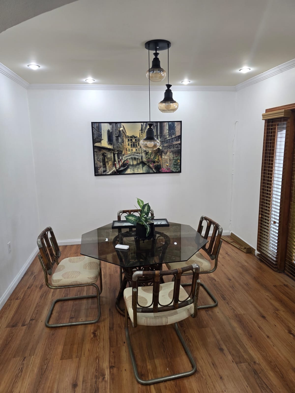 Artistic 3 Bedroom Townhouse for Sale