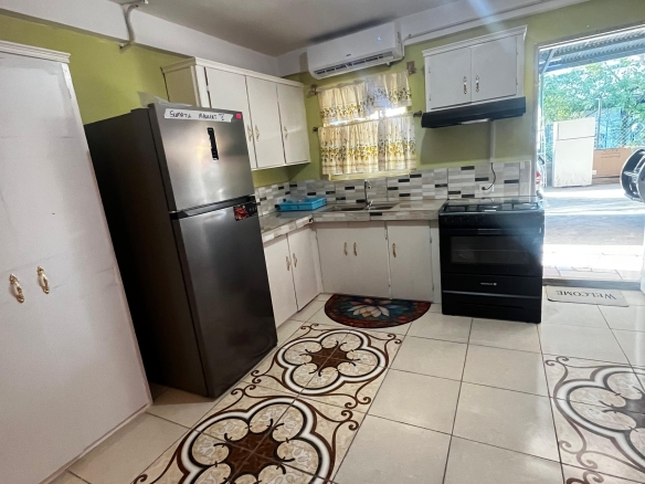 Cozy 1 Bedroom Apartment – Prime Location