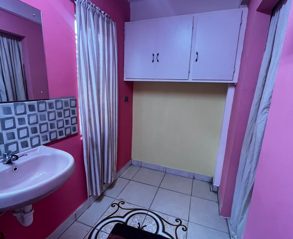 Cozy one bedroom Apartment for rent Piarco.