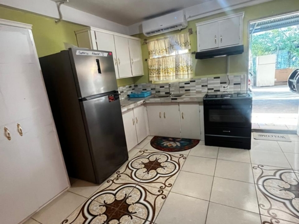 Cozy one bedroom Apartment for rent Piarco.