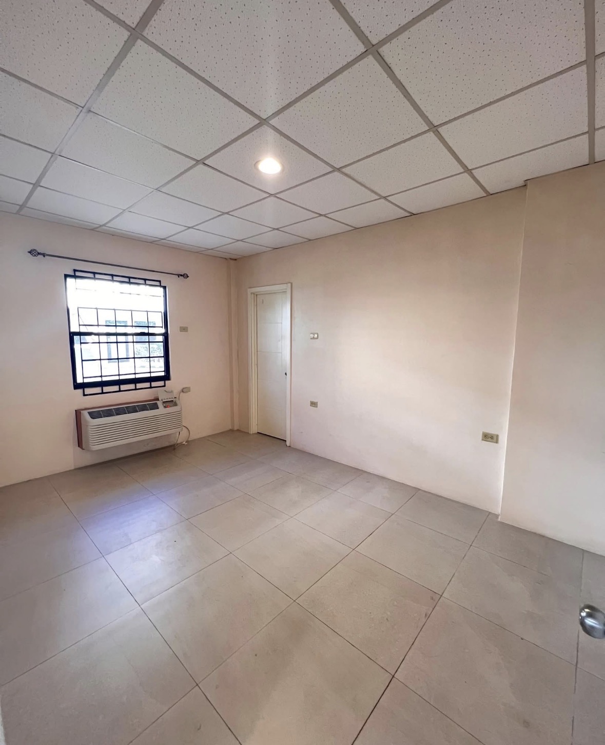 Modern 1 Bedroom Apartment For Rent | Aranguez