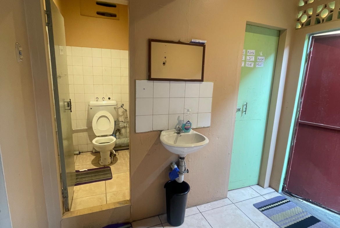Commercial Space for Rent – Prime Main Road Location, Curepe