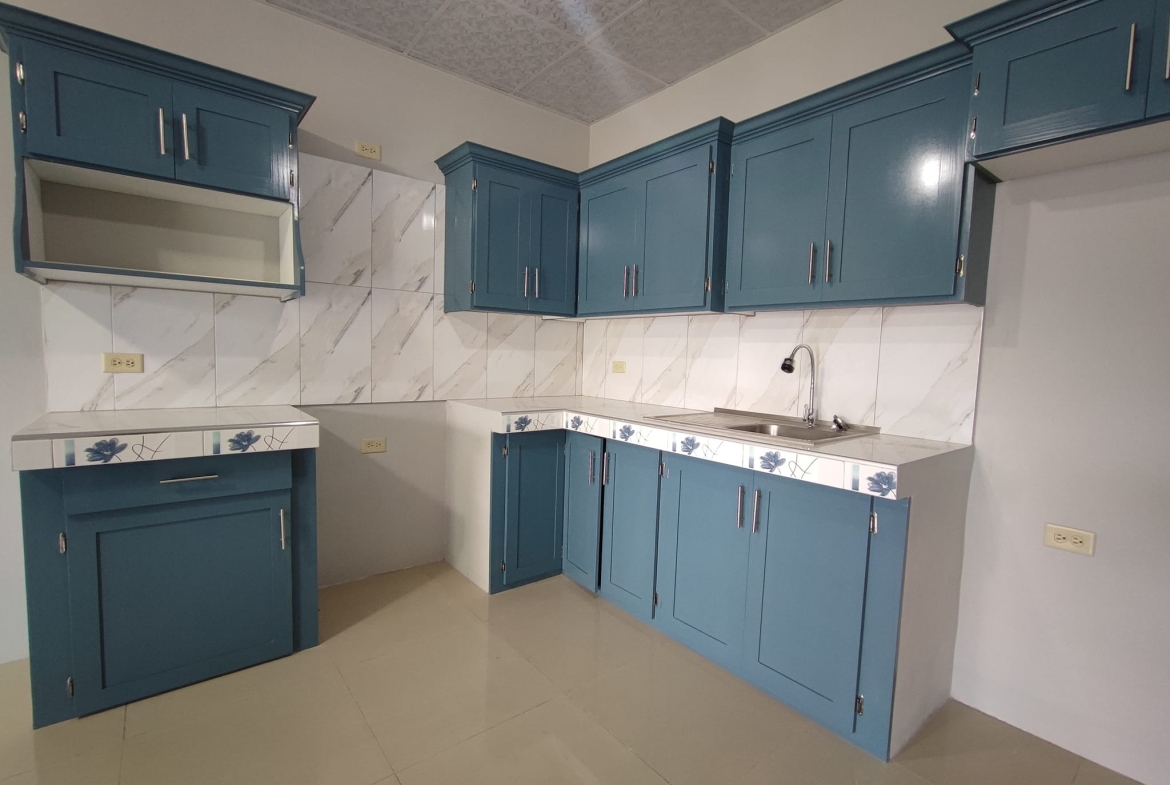 Spacious Two-Bedroom Apartment for Rent in Valencia