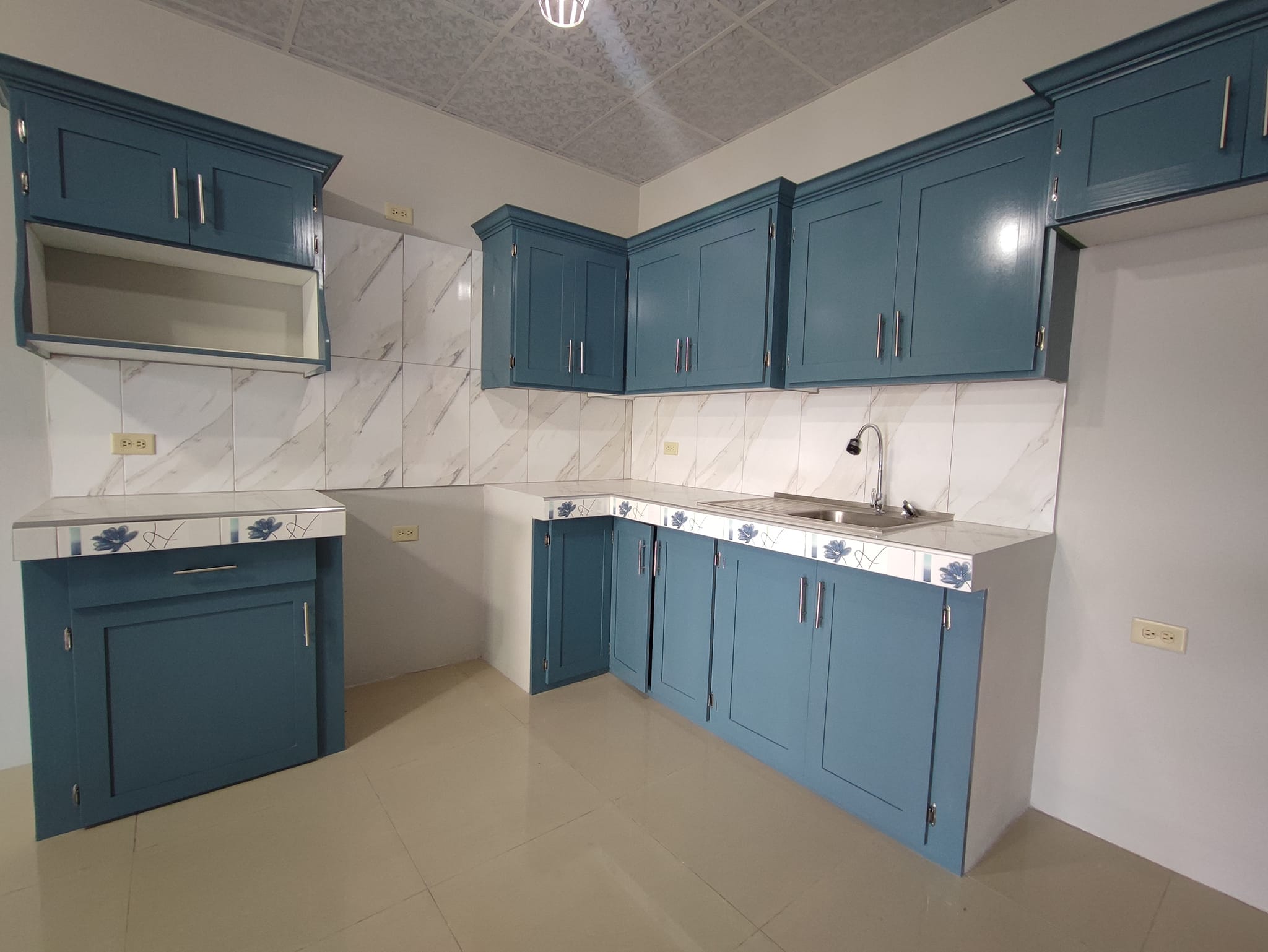 4 Spacious Two-Bedroom Apartment for Rent in Valencia
