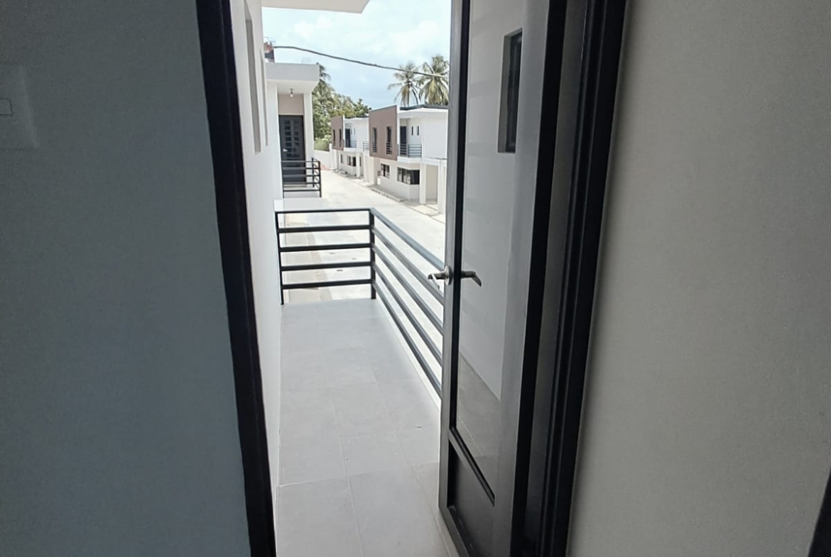 New and Elegantly Designed Duplex Homes at Grand San Fernando